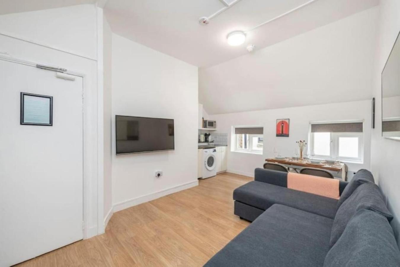 The Cutesy - Fitzrovia - By Frankie Says Apartment London Exterior photo